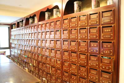 广州大医精诚官网|中医是怎么治疗癌症的并发症?